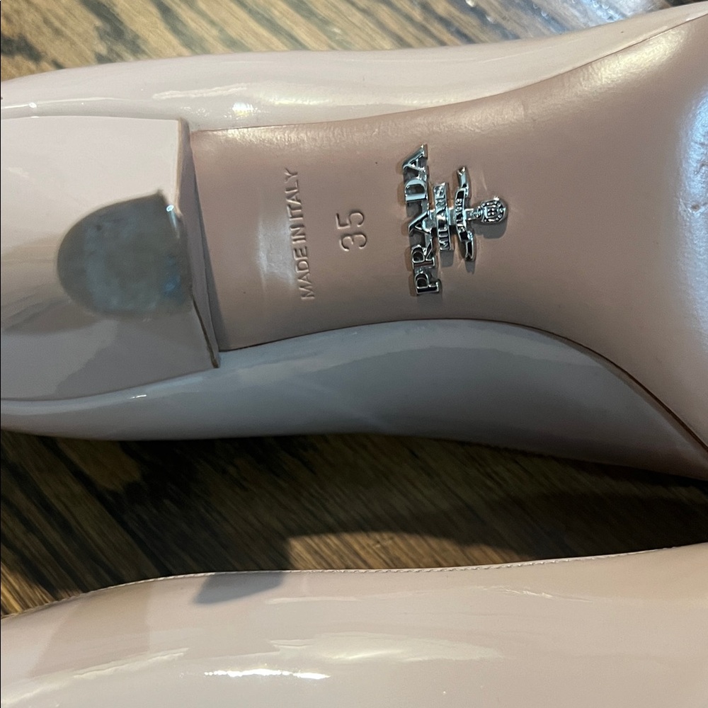 Prada Women's Leather Heels 👠 - Picture 4 of 6